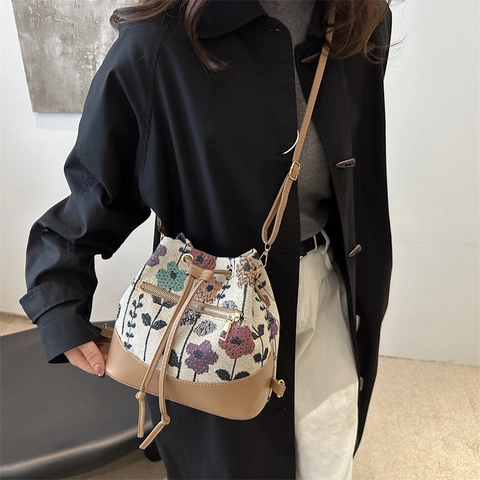 Borsa a Secchiello Jacquard a Fiori Vintage da Donna Borsa a Tracolla in Tela Patchwork Con Chiusura a Coulisse Casuale