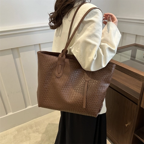 Bolso Tote de Cuero PU Tejido Retro para Mujer Gran Capacidad Urbano Simple Color Sólido Bolso de Hombro para el Diario Moda