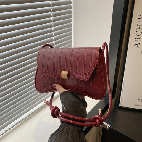 Women's Retro Crocodile Pattern PU Leather Underarm Bag Fashion Gold Metal Lock Knot Strap Square Shoulder Bag Commuter Purse