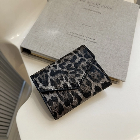 Women Leopard Print Envelope Shoulder Bag Stylish PU Leather Small Square Wallet Fashion Crossbody Coin Purse For Daily Use