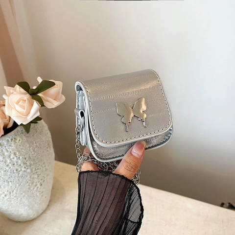 Damen Mini Schmetterling Dekor Umhängetasche PU Leder Kette Crossbody Lippenstift Tasche Modische Kleine Quadratische Tasche