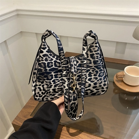 Fashion Women Leopard Print Shoulder Bag PU Leather Casual Underarm Bag Small Square Tote Daily Commute Handbag