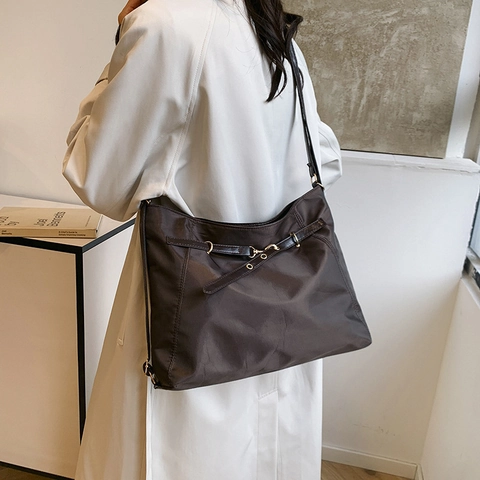 Borsa Tote in Nylon di Grande Capacità Per Donna Zaino a Spalla Multifunzionale Con Decoro in Pelle Semplice Borsa Casual Morbida
