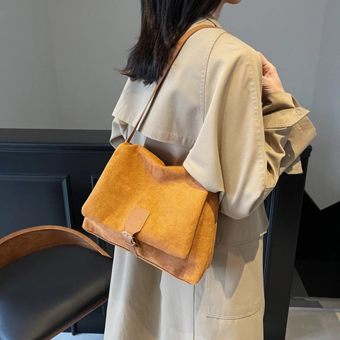 Women Vintage Frosted Texture Large Capacity Shoulder Bag Minimalist Flap Crossbody Bag For Work Commute Daily Casual Handbag