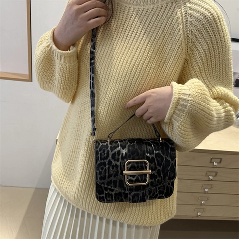 Piccola Borsa Quadrata Vintage con Stampa Leopardata per Donna in Pelle PU con Fibbia in Metallo Borsa a Tracolla Retrò Borsa Casual