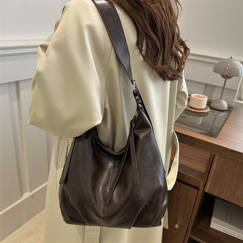 Women Vintage PU Leather Large Capacity Tote Bag Simple Solid Color Shoulder Bag For Commute Travel Handbag