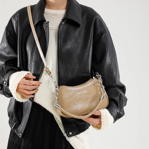 Fashion Women PU Leather Crescent Underarm Bag Urban Minimalist Solid Color Shoulder Bag With Chain Strap Zipper Closure