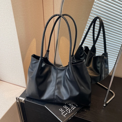 Large Capacity Minimalist PU Leather Tote Bag For Women Fashion Solid Color Casual Shoulder Underarm Bag Commute Handbag