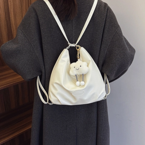 Damen Große Kapazität PU Leder Tragetasche Mode Retro Urban Schlicht Schultertasche Mit Wolken Anhänger Lässige Pendler Handtasche