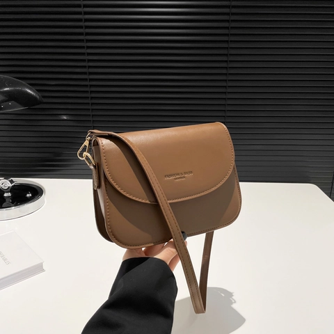 Women's Retro PU Leather Flap Shoulder Bag Minimalist Solid Color Large Capacity Crossbody Square Bag With Single Strap