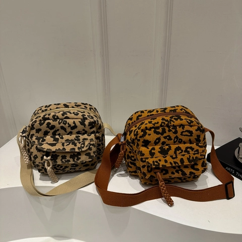 Women Vintage Leopard Print Corduroy Shoulder Bag Korean Style Small Square Crossbody Bag With Adjustable Strap Zipper Closure