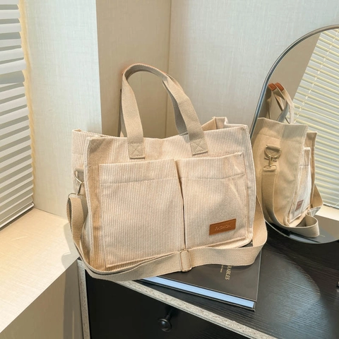 Sac Fourre-tout en Velours Côtelé Femmes Grande Capacité Sac à Épaule Bandoulière Réglable Patch Mode Sac à Main Quotidien