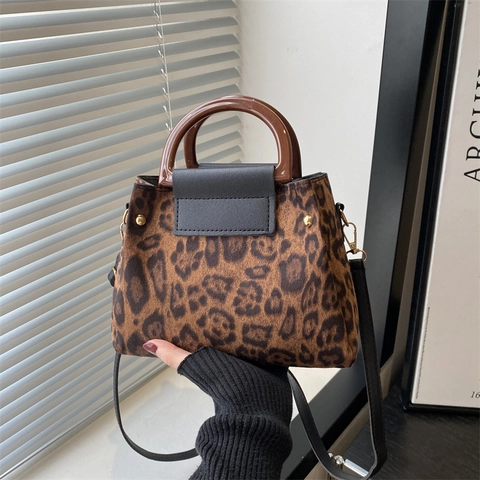 Women Leopard Print Shoulder Bag And Small Pouch PU Wood Round Handle Fashion Casual Handbag For Daily Work
