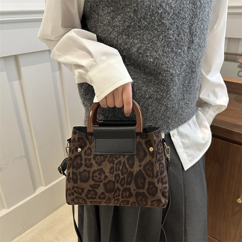 Women Leopard Print Shoulder Bag And Small Pouch PU Wood Round Handle Fashion Casual Handbag For Daily Work