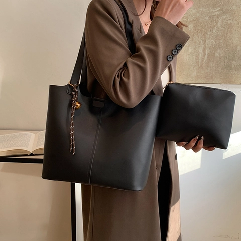 Vintage PU Leather Tote Bag Set For Women Large Capacity Shoulder Bag With Woven Bell Pendant Solid Color Commute Handbag