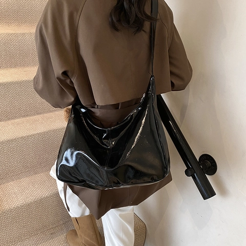 Borsa Tote da Donna in Pelle PU di Grande Capacità Borsa a Tracolla Hobo Lucida Borsa a Mano Minimalista da Pendolare Con Ciondolo a Orso