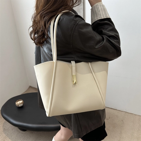 Vintage PU Leder Tote Bag Für Damen Große Kapazität Umhängetasche Mit Metallschnalle Elegante Pendler Unterarmtasche Reise