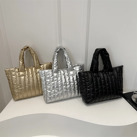 Damen Metallisch Gesteppt Tote Bag Puffer Schultertasche Große Kapazität Stilvolle Pendler Handtasche Casual Puffy Tasche