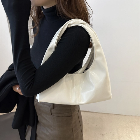 Borsa Ascellare Vintage in Pelle PU Lucida Grande Capacità Cucita Hobo Borsa a Tracolla da Donna Per Pendolarismo Ufficio Moda
