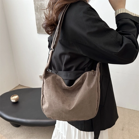 Bolso Hobo de Nailon de Gran Capacidad para Mujer Minimalista Urbano Color Sólido Bolso de Hombro Media Luna Bolso Cruzado