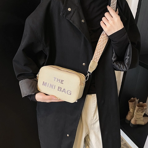 Fashion Women PU Leather Mini Camera Crossbody Bag With Geometric Wide Strap Letter Print Urban Casual Shoulder Messenger Bag