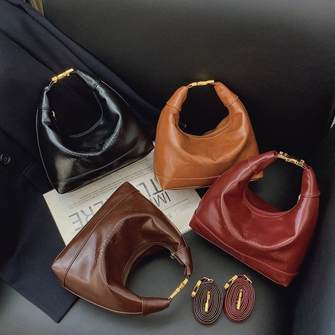Borsa a Spalla Hobo da Donna in Pelle PU Minimalista Urbana Borsa a Mano a Mezzaluna Goffrata di Moda Con Tracolla Regolabile Casual Quotidiana