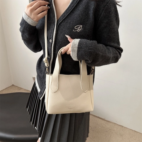 Women Urban Minimalist PU Leather Shoulder Crossbody Bag Lychee Texture Handbag With Pendant Fashion Square Tote Daily Work Purse