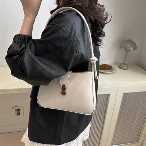 Vintage PU Leder Schultertasche Geknoteter Gurt Metallschloss Einfarbig Retro Unterarm Kleine Quadratische Umhängetasche Für Damen