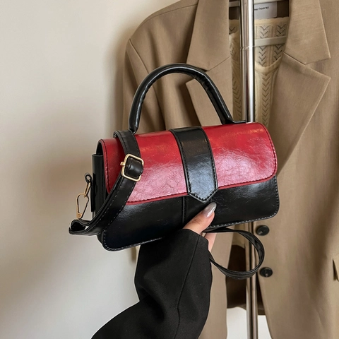 Damen Farbblock PU Leder Schultertasche Urban Minimalistisch Kontrast Quadratische Umhängetasche Mit Anhänger Täglich Pendeltasche