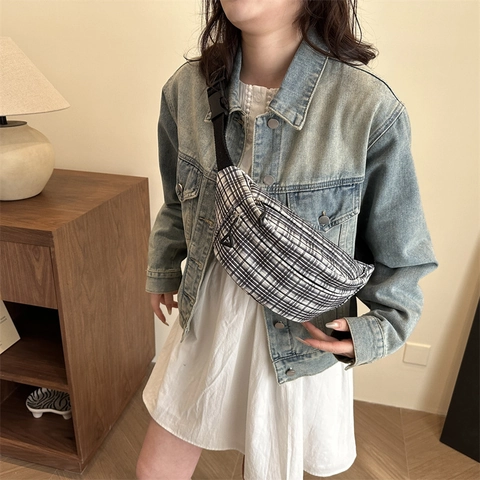 Sac Bandoulière à Carreaux pour Femmes Sac de Poitrine en Toile de Polyester Motif Grille Bandoulière Réglable