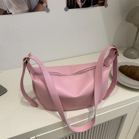 Retro Soft PU Leather Half Moon Shoulder Bag For Women Fashionable Solid Color Hobo Bag Crossbody Dumpling Bag With Adjustable Strap