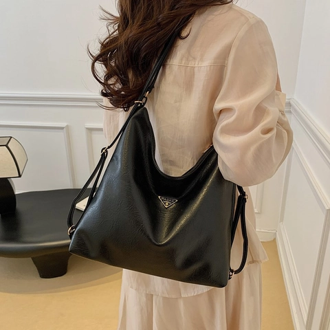 Bolso De Mano Retro de Cuero PU de Gran Capacidad para Mujer Simplicidad Color Sólido Bolso de Hombro Con Logo Metálico Triangular Elegante Bolso Hobo