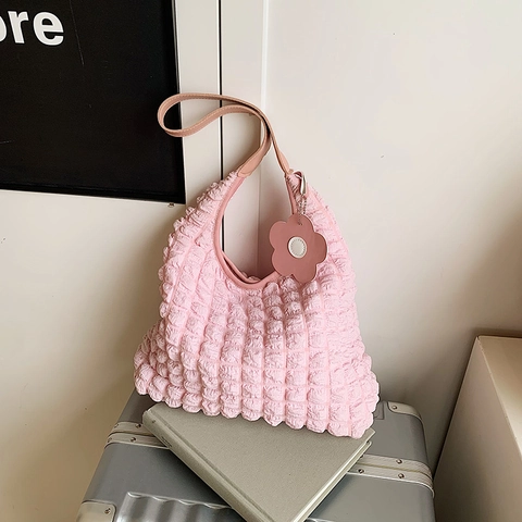 Borsa Tote Plissettata con Texture Popcorn in Stile Coreano per Donna in Pelle PU Grande Capacità Borsa Sottobraccio con Ciondolo a Fiore