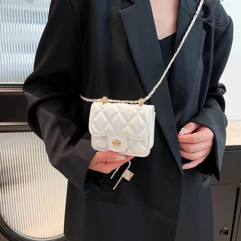 Mini Borsa a Tracolla in Pelle PU Trapuntata Per Donna Con Fibbia a Fiore di Camelia Tracolla a Catena Piccola Borsa a Mano