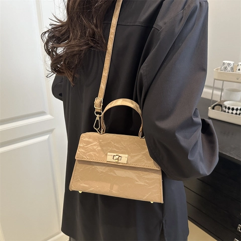Borsa Quadrata in Pelle PU Vintage per Donna Moda Primaverile Borsa a Mano con Serratura Minimalista a Tracolla Elegante da Pendolare