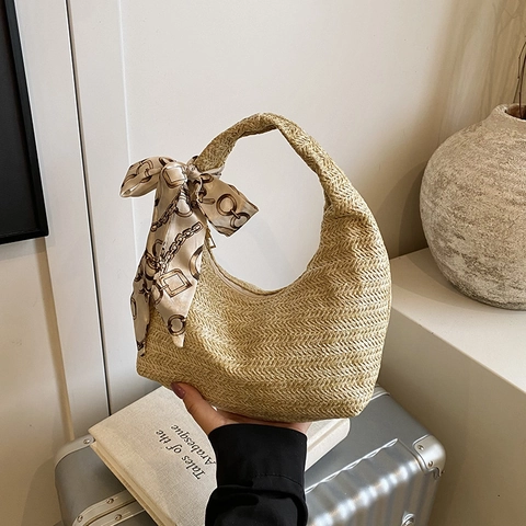 Damen Trendy Stroh Gewebte Umhängetasche Mit Seidenschal Dekor 2025 Sommer Mode Große Kapazität Hobo Tote Bag Täglich Casual Handtasche