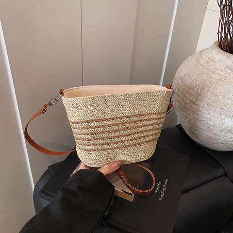 Damen Retro Strohgewebte Gestreifte Beuteltasche Sommer Strand Urlaub Schultertasche Tragetasche Mit PU Gurt