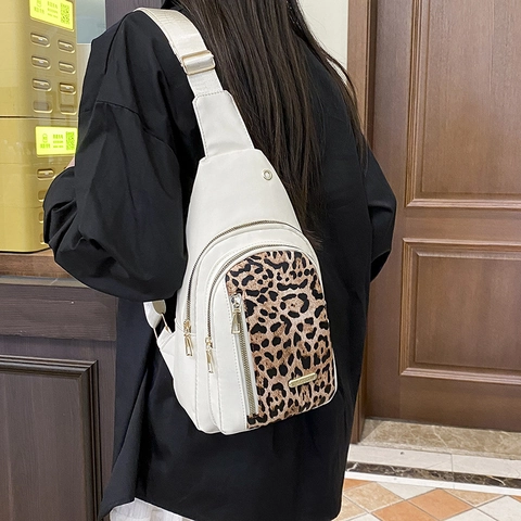 Leopard Print Patchwork Chest Bag Fashion PU Leather Multi-Pocket Shoulder Bag Crossbody Bag Casual Women Daily Travel Storage Bag