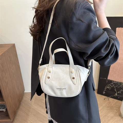 Borsa a Tracolla da Donna in Pelle PU Moda Tinta Unita Portatile con Borchie Grande Capacità per Pendolarismo Quotidiano