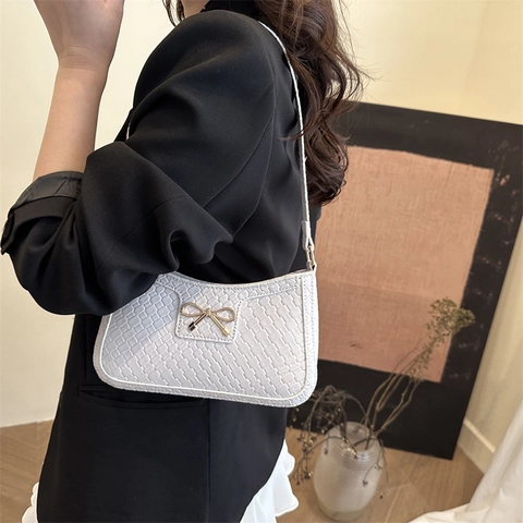 Elegant Retro PU Leather Underarm Bag For Women Fashion Bow Gold Clasp Crocodile Woven Texture Shoulder Bag Commute Bag