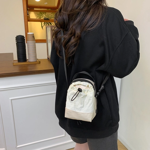 Wasserdichte Canvas PU Patchwork Umhängetasche Für Das Handy Für Damen Mini Vertikales Quadrat Schultertasche Casual Täglich Reisen