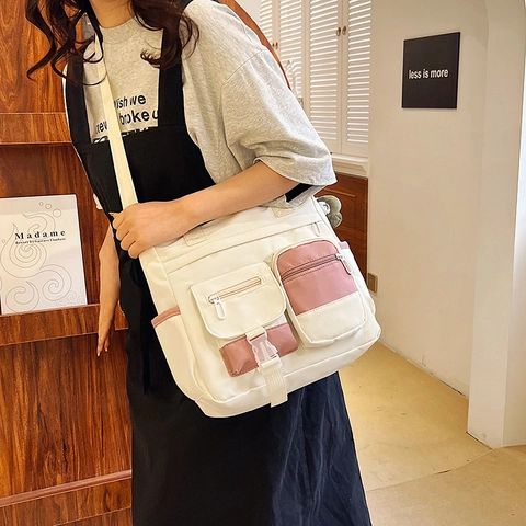 Borsa Tote in Nylon da Donna Grande Capacità Borsa a Spalla Color Block Con Ciondolo a Rana di Peluche Multi Tasche Stile Coreano