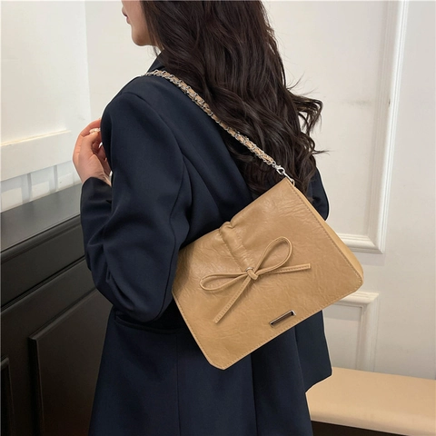 Korean Style Women PU Leather Bow Shoulder Bag Large Capacity Crossbody Bag With Chain Strap Minimalist Daily Bag