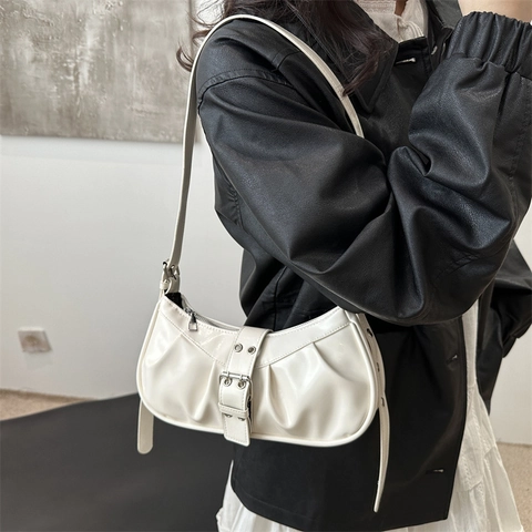 Vintage Pleated PU Leather Underarm Bag For Women Retro Large Capacity Shoulder Bag With Metal Belt Buckle Chic Motorcycle Style Handbag