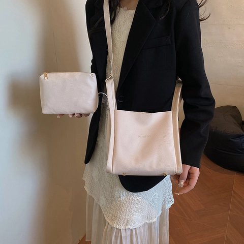 Women Minimalist PU Leather Litchi Grain Shoulder Bag Two Piece Set Solid Color Fashion Tote Bucket Bag With Pouch Daily Bag