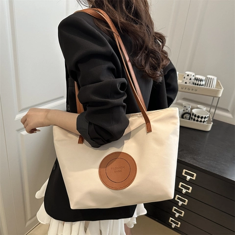 Women Nylon Waterproof Tote Bag Large Capacity Urban Minimalist Shoulder Bag Casual Commuter Handbag With Leather Patch