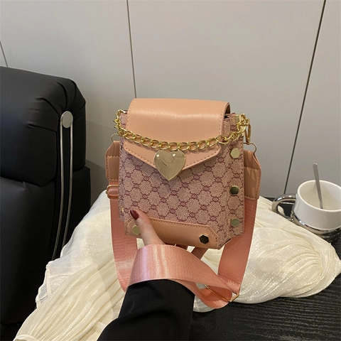Vintage Macadam Printed Square Shoulder Bag For Women Fashion Heart Shaped Lock Gold Chain Crossbody Bag With Wide Strap