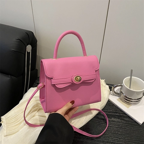 Women's Retro Urban PU Leather Shoulder Bag Trapezoidal Flap Satchel With Top Handle Gold Metal Lock Crossbody Bag For Daily Commuting
