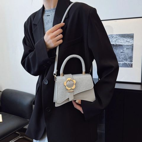 Fashion PU Leather Sequin Shoulder Bag For Women Shiny Glitter Handbag With Flower Metal Buckle Small Square Crossbody Bag