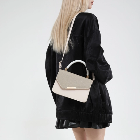 Damen Mode Farbblock Umhängetasche PU Leder Handtasche Mit Metall Dekor Klappe Urban Einfacher Stil Schultertasche